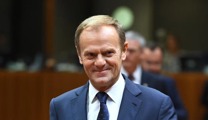 Donald Tusk dołączył do trendu. "Mam widok na kaczki"