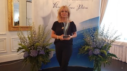 Dziennikarka RMF FM Ewa Kwaśny nagrodzona w konkursie "Kryształowe Pióra"!