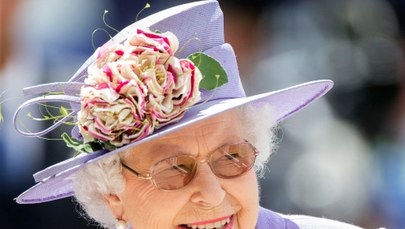Królowa Elżbieta II przeszła zabieg usunięcia zaćmy