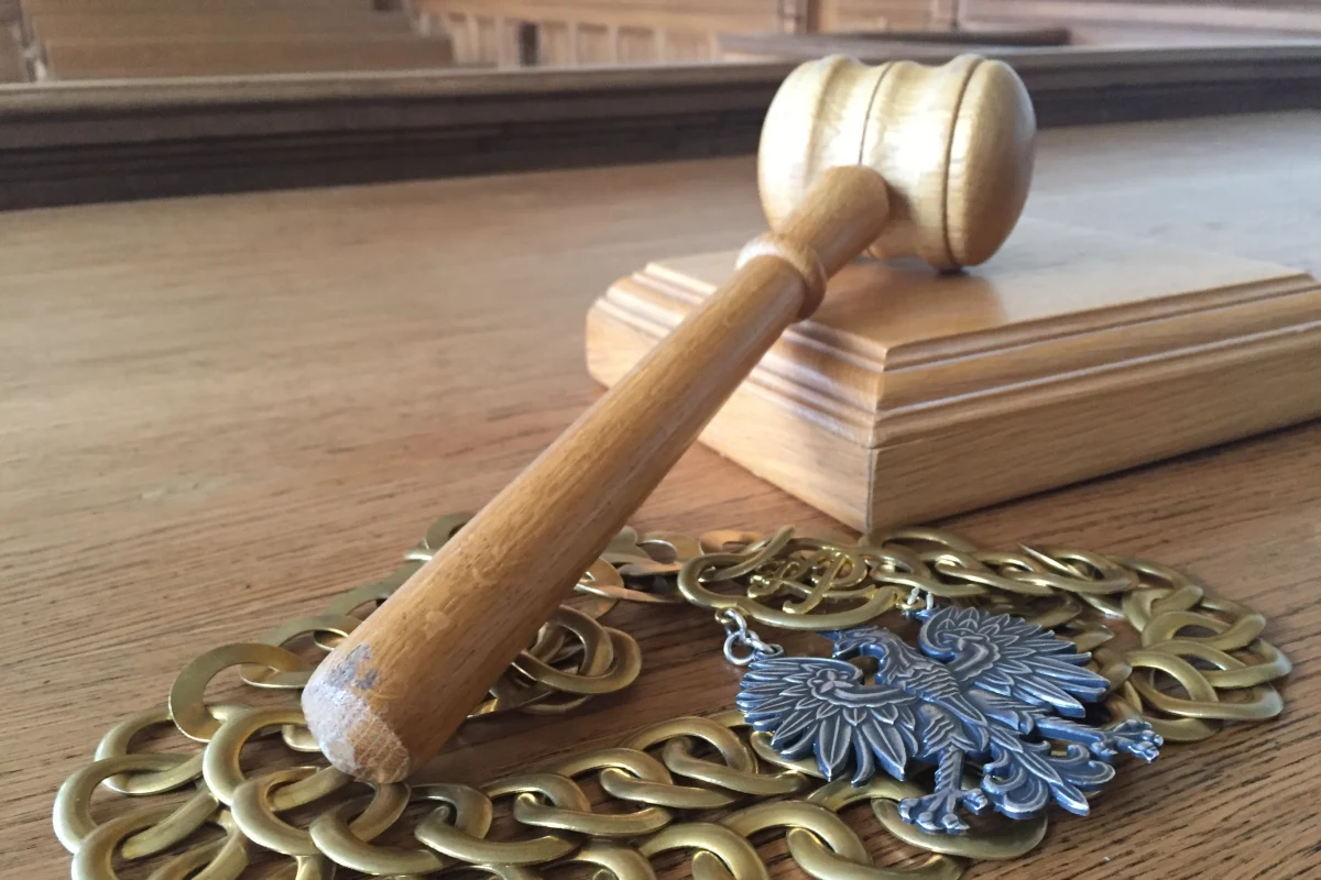 Ważny wyrok dla posiadających kredyty we frankach. Jak dowiedział się reporter RMF FM, Sąd Okręgowy w Katowicach właśnie unieważnił umowę na kredyt hipoteczny w banku ING o wartości 125 tysięcy złotych uznając, że bank jednostronnie decydował o wysokości raty.