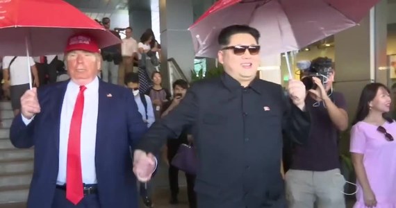 Sobowtór przywódcy Korei Północnej Kim Dzong Una został zatrzymany przez służby imigracyjne na lotnisku w Singapurze. Aktor znany jako Howard X był przesłuchiwany na kilka dni przed historycznym szczytem USA - Korea Północna.