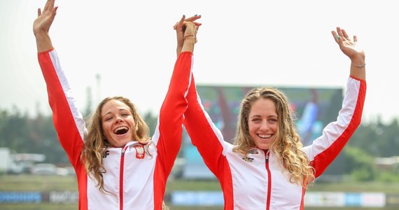 Justyna Iskrzycka i Paulina Paszek zdobyły w sobotę złoty medal w konkurencji K2 na 1000 m mistrzostw Europy w kajakarstwie w Belgradzie. Brąz w C4 na 500 m wywalczyli zaś Wiktor Głazunow, Michał Łubniewski, Arsen Śliwiński i Marcin Grzybowski.