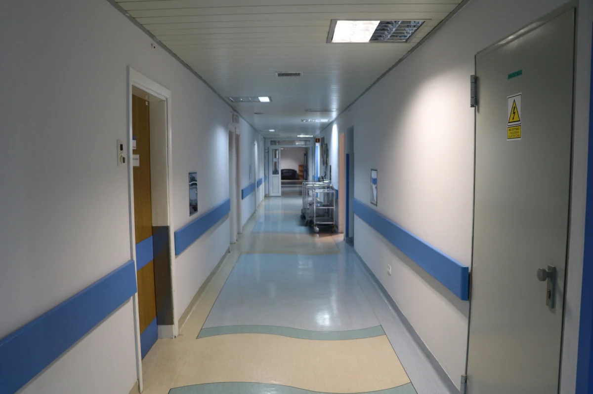 Jako poważny określili w poniedziałek lekarze z Górnośląskiego Centrum Zdrowia Dziecka stan 8-letniego chłopca, który dzień wcześniej, jadąc quadem, zderzył się czołowo z autobusem w Siemianowicach Śląskich. Dziecko jeszcze w niedzielę przeszło operację.