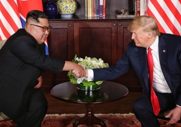 Historyczny szczyt w Singapurze. Donald Trump i Kim Dzong Un podpisali wspólny dokument