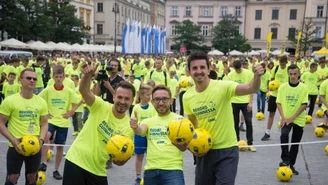 Mundial 2018. Rekord Guinnessa w jednoczesnym podbijaniu piłki pobity w Krakowie