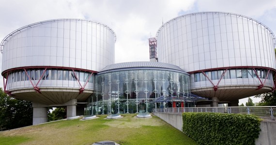 ​Czeski premier Andrej Babisz złożył w czwartek w Europejskim Trybunale Praw Człowieka pozew przeciwko Słowacji, domagając się skreślenia z listy osób, które słowacki Instytut Pamięci Narodowej (UPN) uznaje za byłych agentów komunistycznych tajnych służb. Babisz poinformował o tym na spotkaniu z dziennikarzami, wyjaśniając, że pozew to reakcja na odrzucenie jego odwołania przez słowacki Sąd Najwyższy.