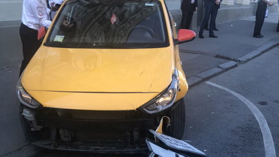 Wypadek w Moskwie. Taksówka wjechała w tłum ludzi, wśród rannych są kibice
