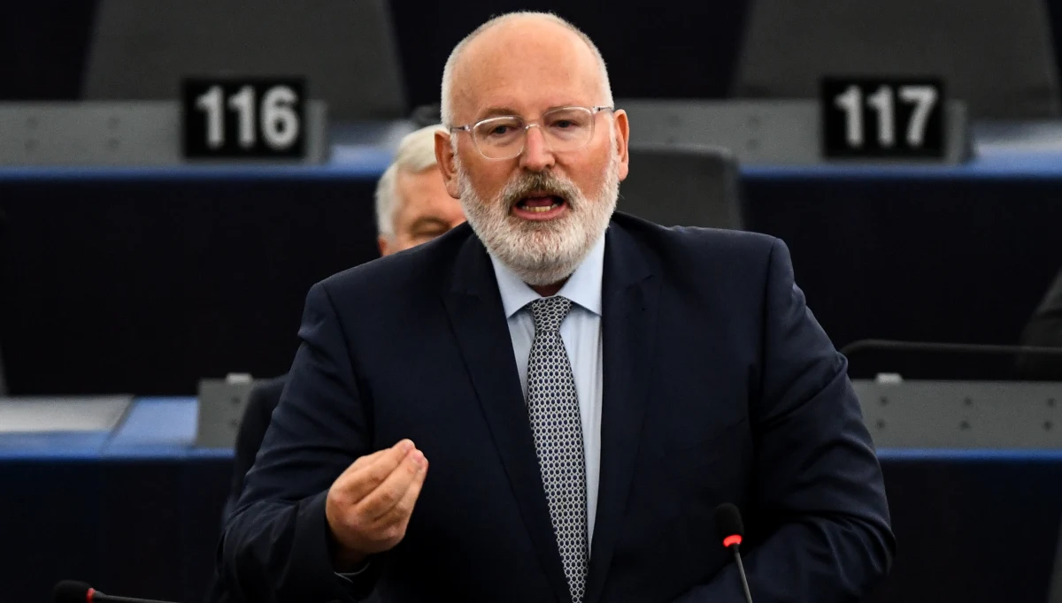 Polscy dyplomaci twierdzą, że spotkanie ambasadorów UE, na którym zdecydowano o kolejnym kroku w procedurze art. 7 wobec Polski, świadczy o malejącym poparciu dla KE. Inni dyplomaci w Brukseli są zdania, że brak poparcia KE przez część krajów, nie znaczy, że nie poprą jej w przyszłości.