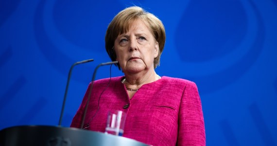​Kanclerz Angela Merkel planuje spotkanie przywódców tych państw Unii Europejskiej, które tak jak Niemcy zmagają się z kryzysem uchodźczym - poinformował w sobotę późnym wieczorem niemiecki dziennik "Bild" na swej stronie internetowej.