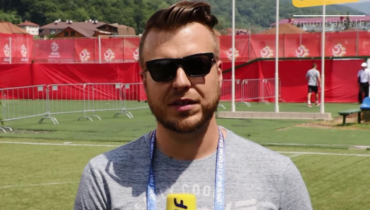 Mundialowy pojedynek Polska - Senegal coraz bliżej. Kadra szlifuje formę na ostatnich treningach, zamykając się przy tym przed dziennikarzami: piłkarze twierdzą, że media wywierają presję. W niedzielnym odcinku naszego cyklu "Widziane z Rosji" wysłannik RMF FM na mistrzostwa świata Paweł Pawłowski opowiada także o najnowszych doniesieniach ws. zdrowia Kamila Glika. Zobaczcie!