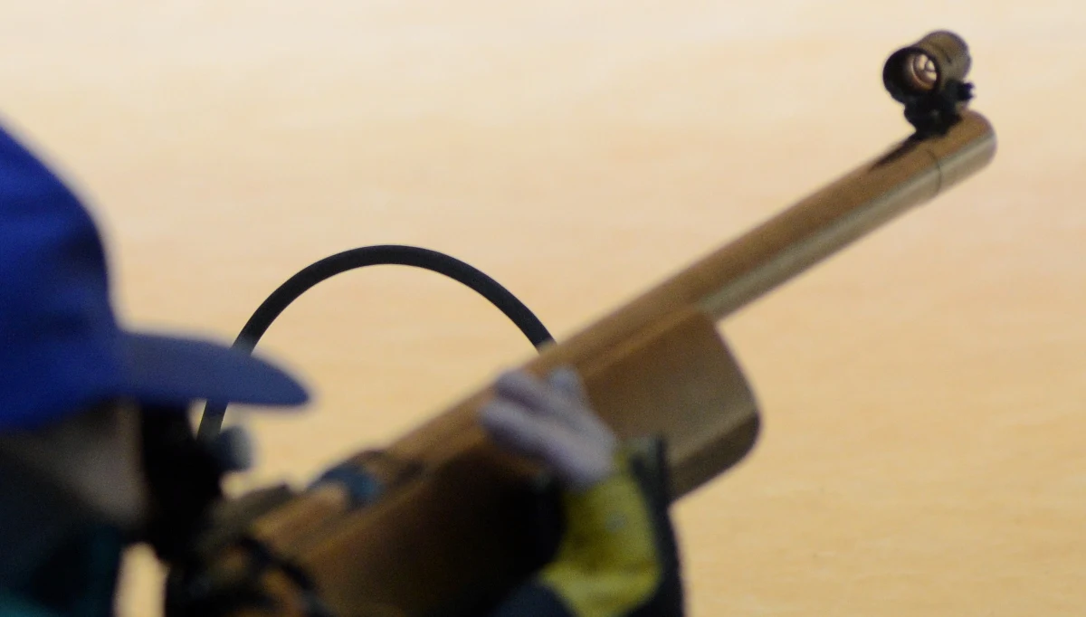 ​Policja na Sycylii przeprowadziła operację w związku z wykryciem procederu zakupu nielegalnej we Włoszech broni w internecie. W toku śledztwa ustalono, że grupa kupowała broń na polskiej stronie internetowej - podały media za prokuraturą w mieście Enna.