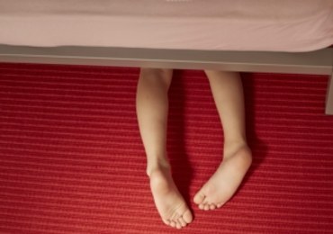 Ojciec z kolegami miał gwałcić 7-latka. Ruszył proces 