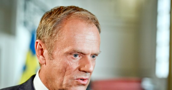 Jeśli Donald Tusk zmierzy się w wyborach z Andrzejem Dudą w drugiej turze wyborów prezydenckich, wygra obecny prezydent - podaje "Super Express". Gazeta powołuje się na wyniki sondażu przeprowadzonego przez Instytut Badań Pollster.