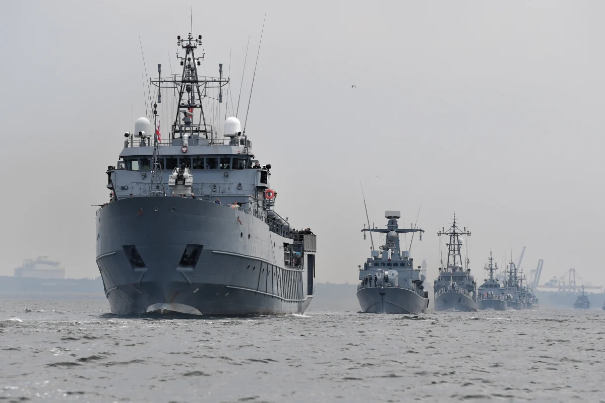 Niespodziewana zmiana warty na stanowisku dowódcy Marynarki Wojennej. Po dwóch latach stanowisko stracił kontradmirał Mirosław Mordel. Szef MON właśnie powołał na stanowisko Inspektora Marynarki Wojennej kontradmirała Jarosława Ziemiańskiego. 