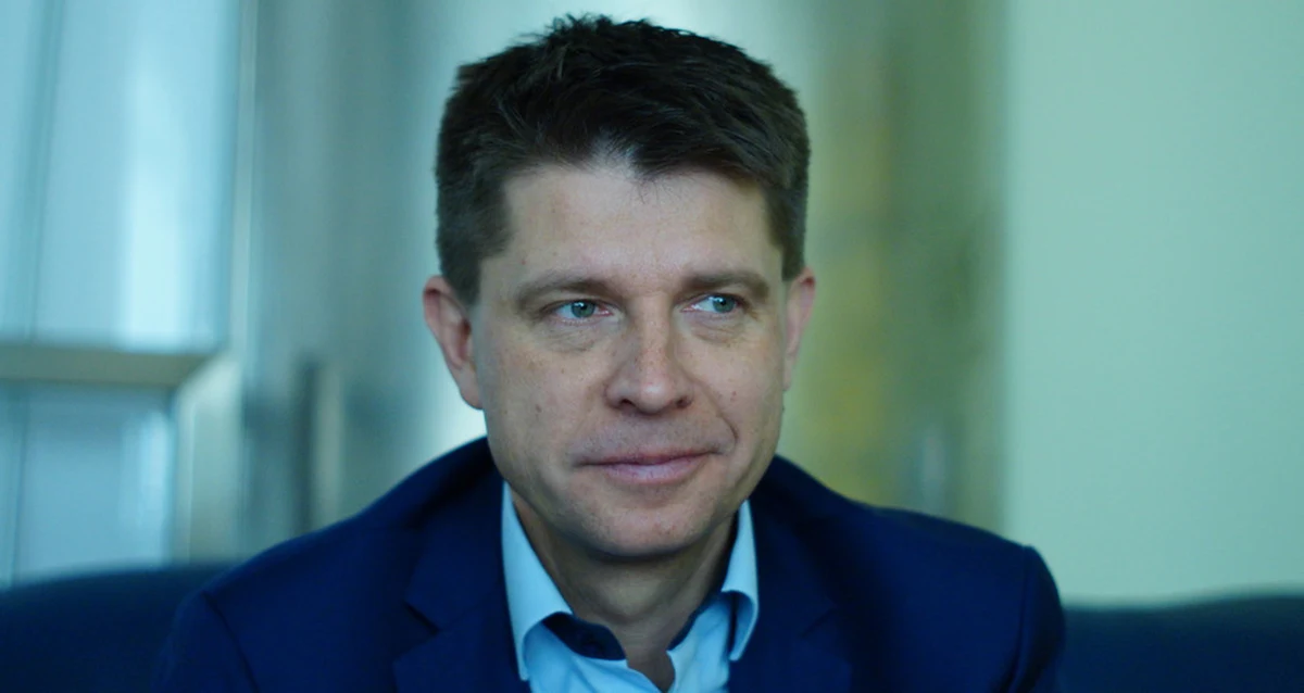 "Przygotowujemy alternatywę programowo-polityczną dla PiS" - zapowiedział Ryszard Petru podczas wizyty w Radomsku (Łódzkie). Polityk zapowiedział, że nowe ugrupowanie, którego ma być jednym z liderów, może zostać powołane po jesiennych wyborach samorządowych.