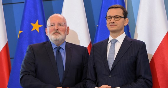 Znamy już przebieg wysłuchania Polski, które odbędzie się w najbliższy wtorek w Luksemburgu. W środę wieczorem zakończyła się burzliwa debata na ten temat unijnych ambasadorów.
