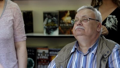 Czytelnicy kochają go za książki o Geralcie z Rivii. Andrzej Sapkowski kończy 70 lat