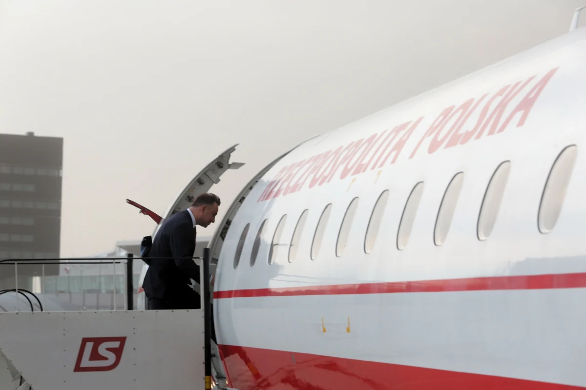 Prezydent Andrzej Duda wraz z małżonką Agatą Kornhauser-Dudą przybył w czwartek wieczorem do Estonii. W piątek wezmą udział w obchodach 100-lecia niepodległości tego państwa. Duda będzie też rozmawiał z prezydent Estonii Kersti Kaljulaid.