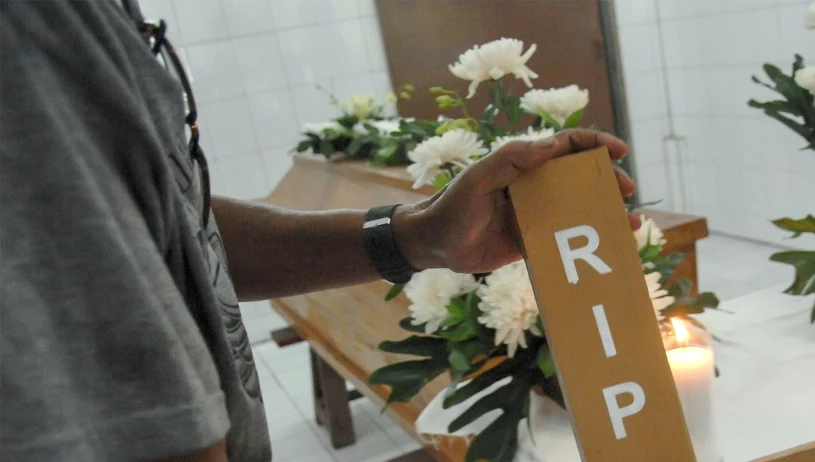 Trumny w barwach klubów sportowych. Zakład pogrzebowy z nową ofertą