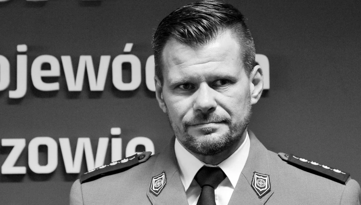​Prokuratura Okręgowa ze Szczecina przejęła śledztwo w sprawie śmierci szefa lubuskich antyterrorystów. Mężczyzna przedwczoraj w nocy najprawdopodobniej wypadł z okna na pierwszym piętrze ośrodka wypoczynkowego w Świnoujściu. Mimo udzielenia pomocy zmarł.
