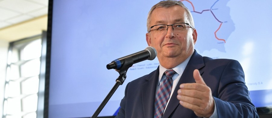 Minister infrastruktury Andrzej Adamczyk powiedział w sobotę w Jarosławiu (Podkarpackie), powołując się na informacje strony ukraińskiej,  że powstanie autostrada łącząca polsko-ukraińskie przejście w Korczowej ze Lwowem. Budowa ma ruszyć w przyszłym roku.