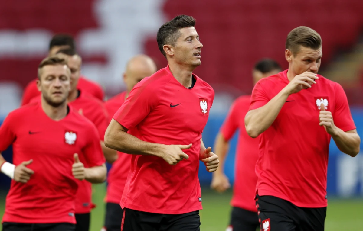 Pokonane w pierwszej kolejce mundialu piłkarskie reprezentacje Polski i Kolumbii zagrają ze sobą w niedzielę o godz. 20:00 w meczu o wszystko w Kazaniu. Wcześniej w grupie H Japonia zmierzy się z Senegalem. Na ten dzień zaplanowano też mecz grupy G Anglia - Panama.