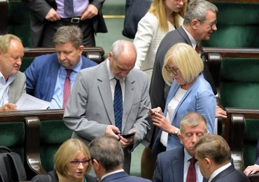 Polityczne zapowiedzi. Posłów czekają 52 dni wakacji