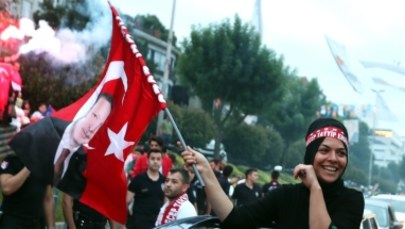 Turcja: Po wyborach bez niespodzianek. Erdogan i jego partia zwyciężyli