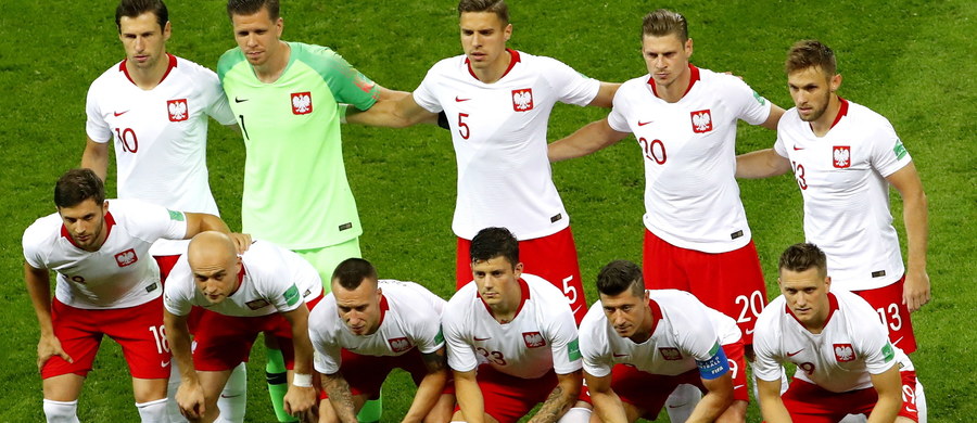 Polscy piłkarze byli załamani po meczu z Kolumbią, w którym przegrali 0:3 i stracili szansę na awans do 1/8 finałów mistrzostw świata. „Detale zaważyły na tym, że Kolumbia strzeliła pierwszą bramkę. W drugiej połowie za bardzo się otworzyliśmy i wtedy kompletnie było już widać ich przewagę” – powiedział Grzegorz Krychowiak.