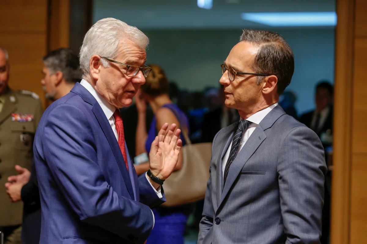 Polska na "ławie oskarżonych". Frans Timmermans "prokuratorem". Dzisiaj rusza wysłuchanie Polski w Radzie UE.