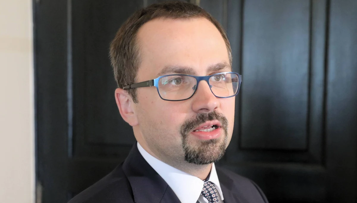 Poseł Marcin Horała (PiS) powiedział, że były prezes spółki GetBack zatrzymany przez CBA na Okęciu, do Izraela poleciał po azyl, ale go nie uzyskał. Polityk dodał, że według niego komisja śledcza w sprawie GetBack nie jest potrzebna. 