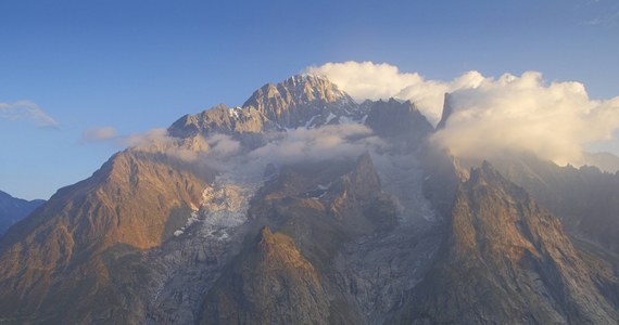 Około 40-letnia Polka zginęła w czasie wspinaczki na najwyższy alpejski szczyt Mont Blanc. Poinformowała o tym francuska żandarmeria wysokogórska. 