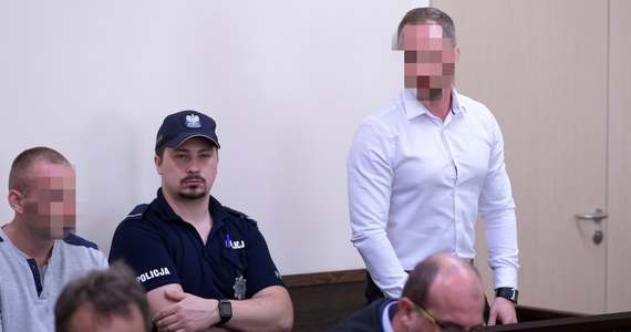 Na kary więzienia od 3 lat i 8 miesięcy do 5 i pół roku skazał poznański sąd czterech członków "gangu konwojentów". Mężczyźni zatrudniali się w firmach ochroniarskich, by kraść konwojowaną gotówkę. Łącznie zrabowali ponad 1 mln zł.