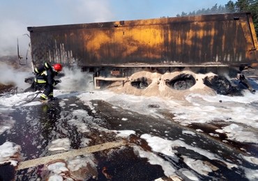 Tragiczny wypadek na trasie S7. Po zderzeniu pojazdów pojawił się ogień