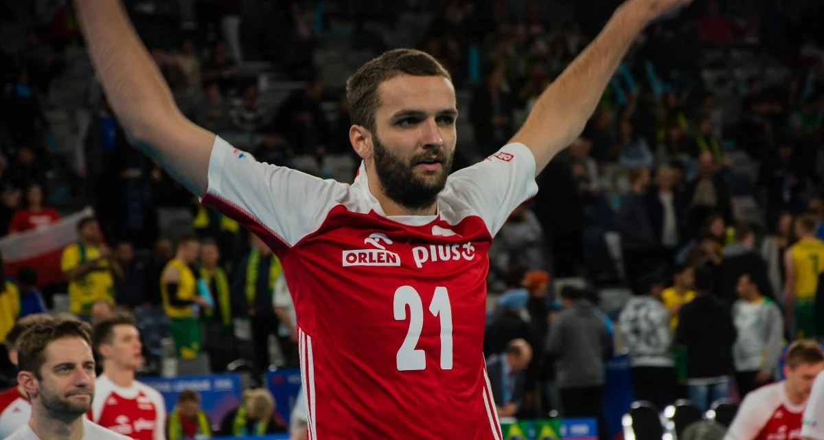 Mateusz Mika, który był we wstępnej 15-osobowej kadrze polskich siatkarzy na przyszłotygodniowy turniej finałowy Ligi Narodów, nie wystąpi w Lille - poinformował PZPS. Przyjmujący przeszedł operację związaną z zapaleniem wyrostka robaczkowego.