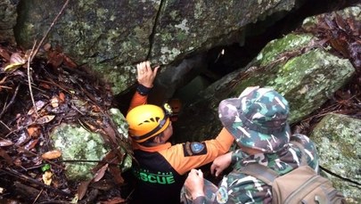 Poszukiwania zaginionych w jaskini dzieci: Odkryto komin, który może być alternatywnym wejściem 