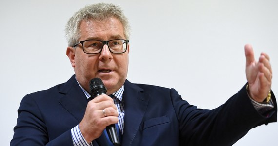 Europoseł PiS Ryszard Czarnecki został członkiem prezydium Polskiego Komitetu Olimpijskiego (PKOl) - podaje "Gazeta Polska Codziennie". "To dla mnie ogromny zaszczyt i honor" - powiedział Czarnecki w rozmowie z dziennikiem.