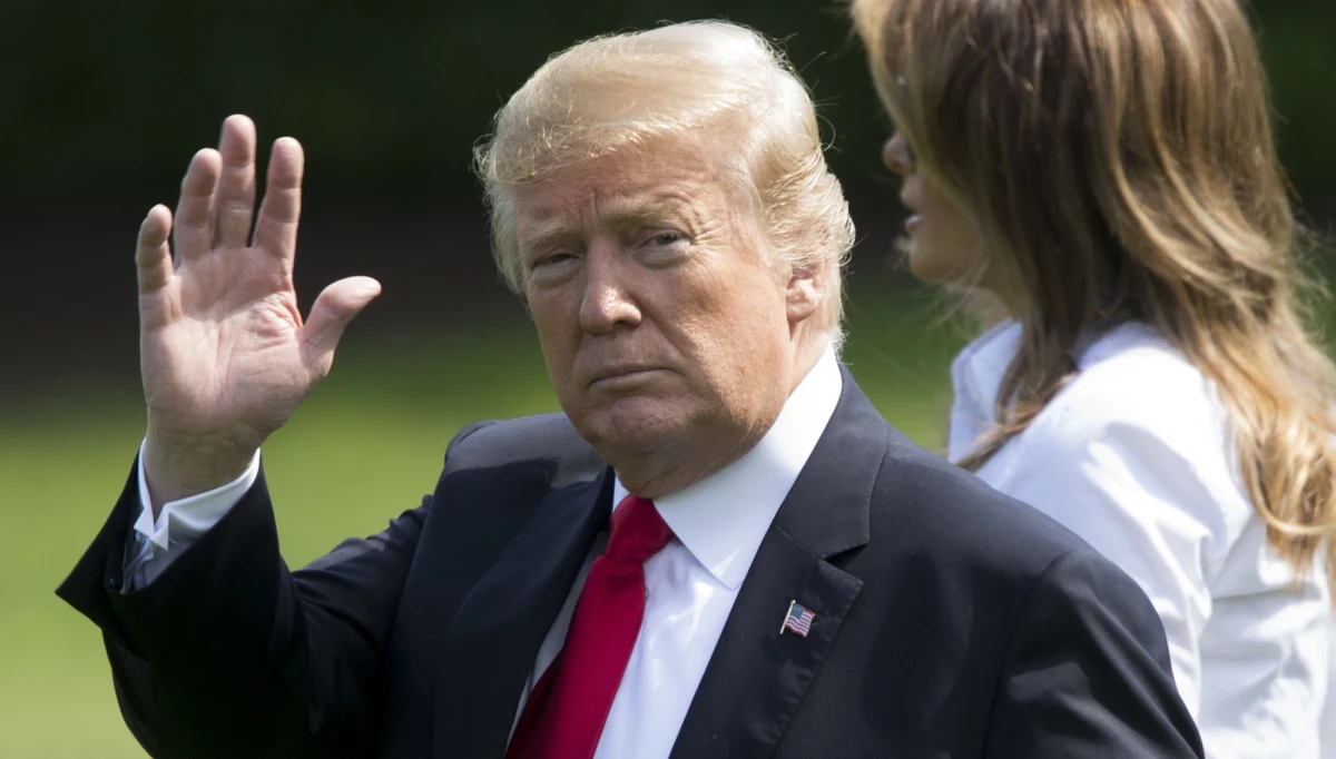 ​Prezydent USA Donald Trump bez zdecydowanego stanowiska ws. aneksji Krymu przez Rosję. Amerykański przywódca nie chciał zdradzić, jaki jest jego stosunek do kwestii półwyspu. Podczas rozmowy z reporterami powiedział jedynie, że będzie o tym rozmawiał na spotkaniu z prezydentem Rosji Władimirem Putinem.