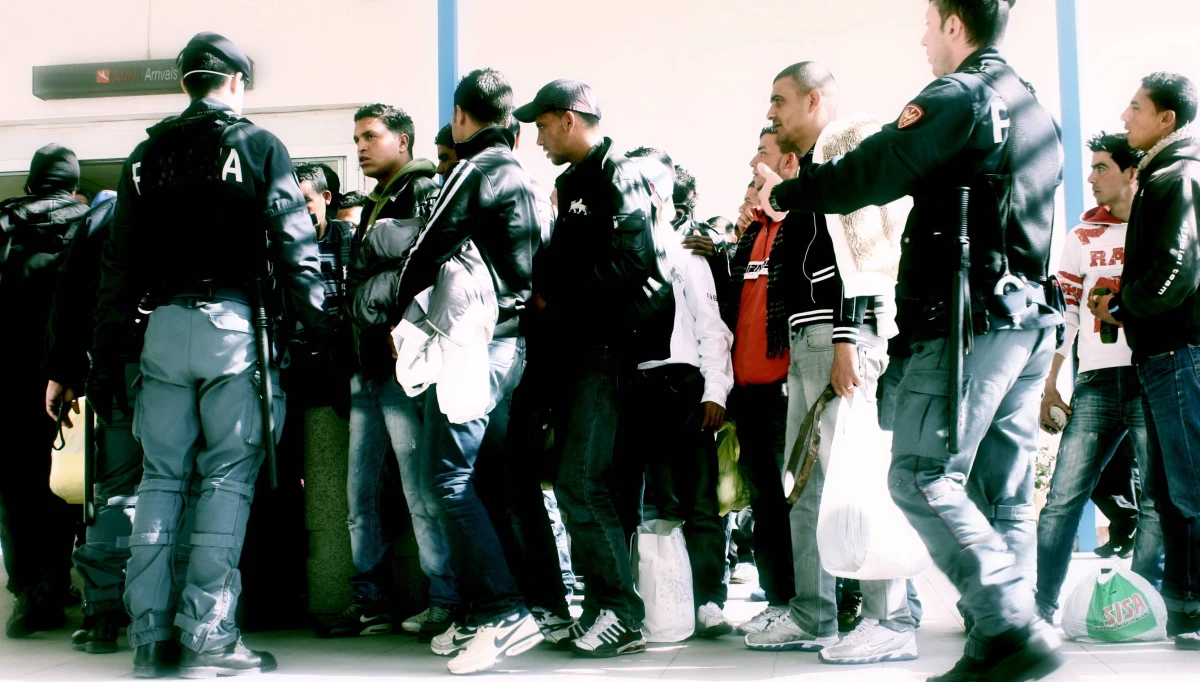 Polska nie zawarła żadnego porozumienia dotyczącego przyjmowania odsyłanych z Niemiec osób ubiegających się o azyl - powiedział w sobotę wieczorem agencji Reutera rzecznik MSZ Artur Lompart.