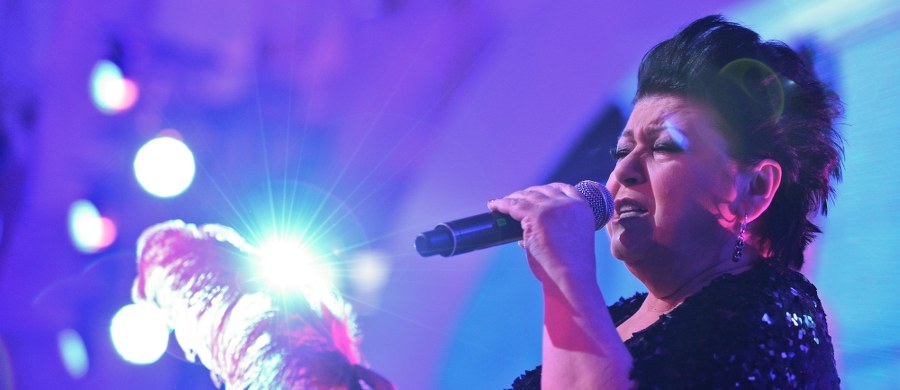 "Nie jest prawdą, że Pani Ewa Bem kończy karierę. Wspólnie myślimy i rozmawiamy o powrocie na scenę muzyczną, ale jeszcze bez konkretnych dat i terminów” - powiedział PAP menedżer artystki Andrzej Łukasik z Agencji Artystycznej BLUE NOTE. „Pani Ewa sama nie kontaktuje się na razie z mediami - potrzebuje jeszcze spokoju i wyciszenia" – dodał. PAP skontaktowała się z menedżerem wokalistki w związku z niedawnymi informacjami na temat rzekomego zakończenia kariery przez pierwszą damę polskiego jazzu.