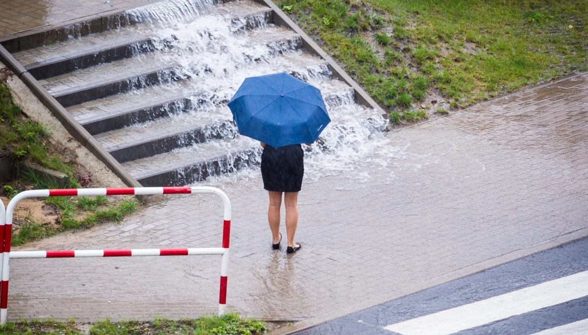 We wtorek ustaną opady deszczu, odczujemy również wzrost temperatury. Prawdziwego lata możemy spodziewać się w następny weekend, kiedy to temperatury sięgną nawet 30 st. C - wynika z najnowszych prognoz.