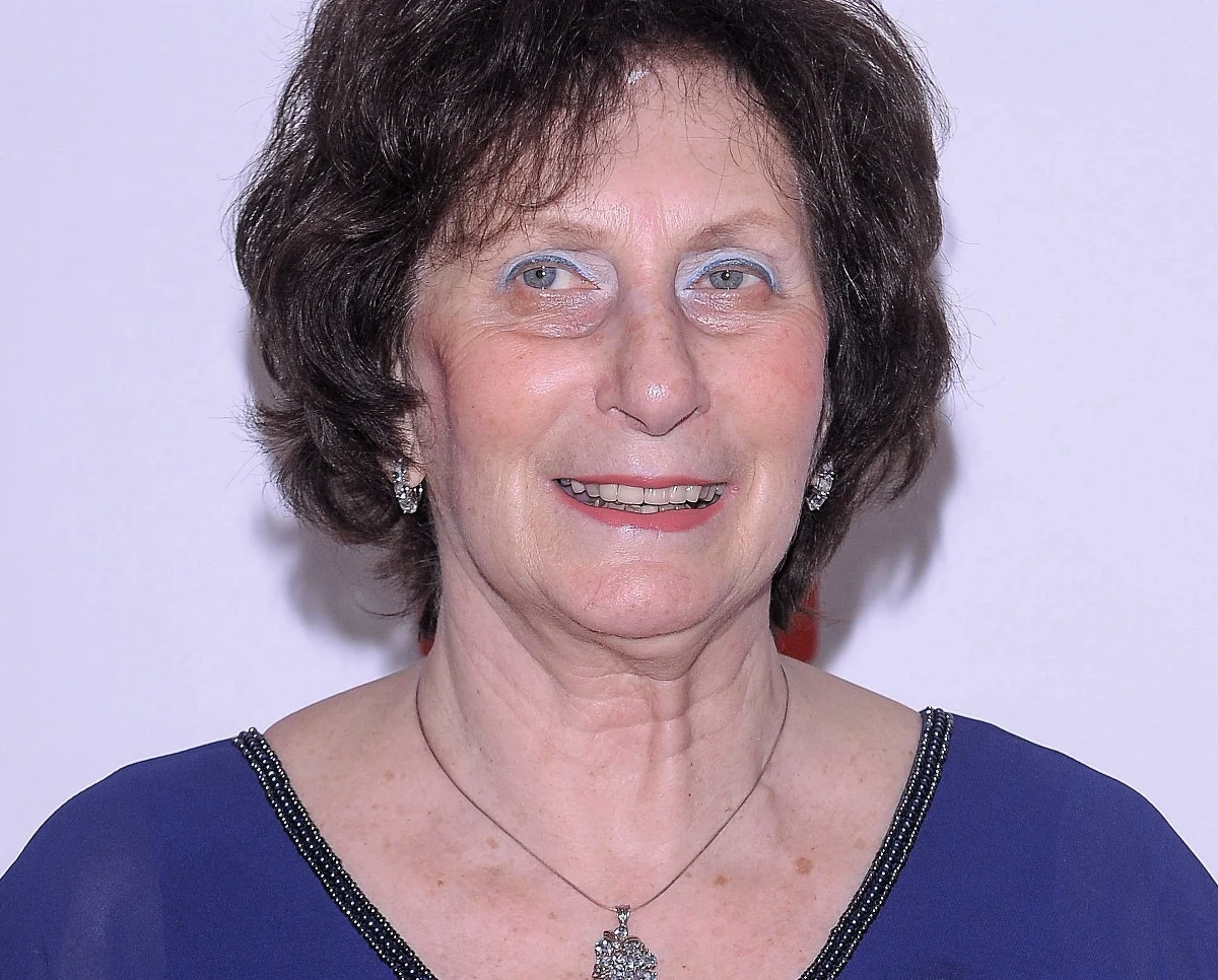 Pogrzeb Ireny Szewińskiej odbędzie sie w czwartek - poinformował Polski Komitet Olimpijski. Legendarna lekkoatletka spocznie na Cmentarzu Wojskowym na Powązkach w Warszawie. Ceremonia rozpocznie się o godz. 14.45.