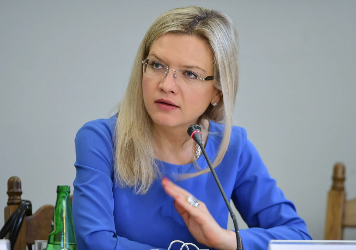 Wątek urzędów skarbowych w sprawie Amber Gold zasługuje na zainteresowanie prokuratury; po zakończeniu przesłuchań w tym wątku ze strony komisji śledczej można się spodziewać dużej liczby zawiadomień - uważa przewodnicząca komisji Małgorzata Wassermann. Komisja rozpoczęła przesłuchania świadków w tym wątku w połowie czerwca i chce go zakończyć przesłuchaniem b. ministra finansów Jacka Rostowskiego, które zaplanowano na 18 lipca. 