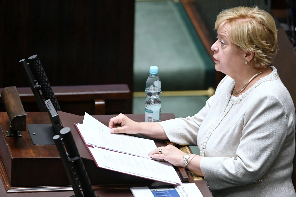 ​W 2017 r. pomimo orzekania w zmniejszonej obsadzie kadrowej oraz niestabilności normatywnej systemu prawa, udało się zachować w Sądzie Najwyższym bardzo dobrą sprawność postępowania we wszystkich kategoriach spraw -  powiedziała we wtorek w Sejmie I prezes SN Małgorzata Gersdorf.