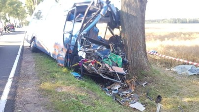 Dolnośląskie: Zderzenie autobusu z ciągnikiem, są poszkodowani
