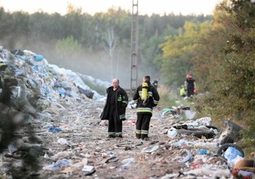 Zbadali ziemię po pożarach wysypisk. Wyniki są niepokojące
