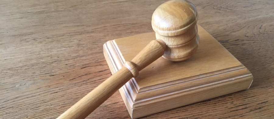 Krakowski sąd aresztował na trzy miesiące dwie urzędniczki magistratu oraz bizneswoman. Są podejrzane o korupcję. 