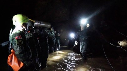 Zginął ratownik biorący udział w akcji wydostania dzieci z jaskini w Tajlandii