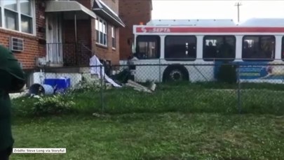 Autobus wjechał w dom. Jedna osoba zginęła