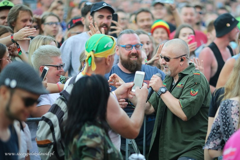  - A na soundsystemie u Zdzicha był? -  zapytał szanowany aktywista reggae'owy mieszkający ze mną drzwi w drzwi, kiedy wstałem po pierwszym dniu. Ano nie był. Ale w końcu dotarł, choć klimat pobliskiego pola namiotowego i przystani odbiega od tego festiwalowego i nie jest wskazany dla najmłodszych oraz osób o słabych nerwach bądź rozbudzonym poczuciu estetycznym. 